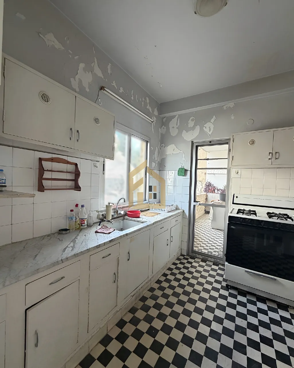 Apartment for sale in Bqennaya, Lebanon - 3 bed, 2 bath