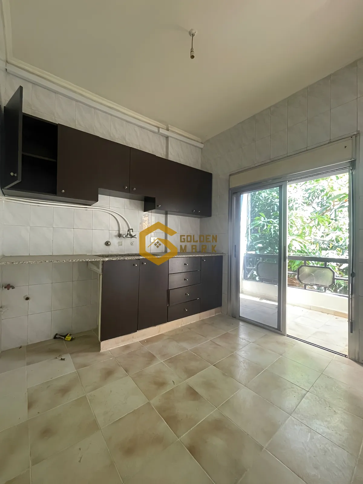 Apartment for Sale in Ain El Rihane