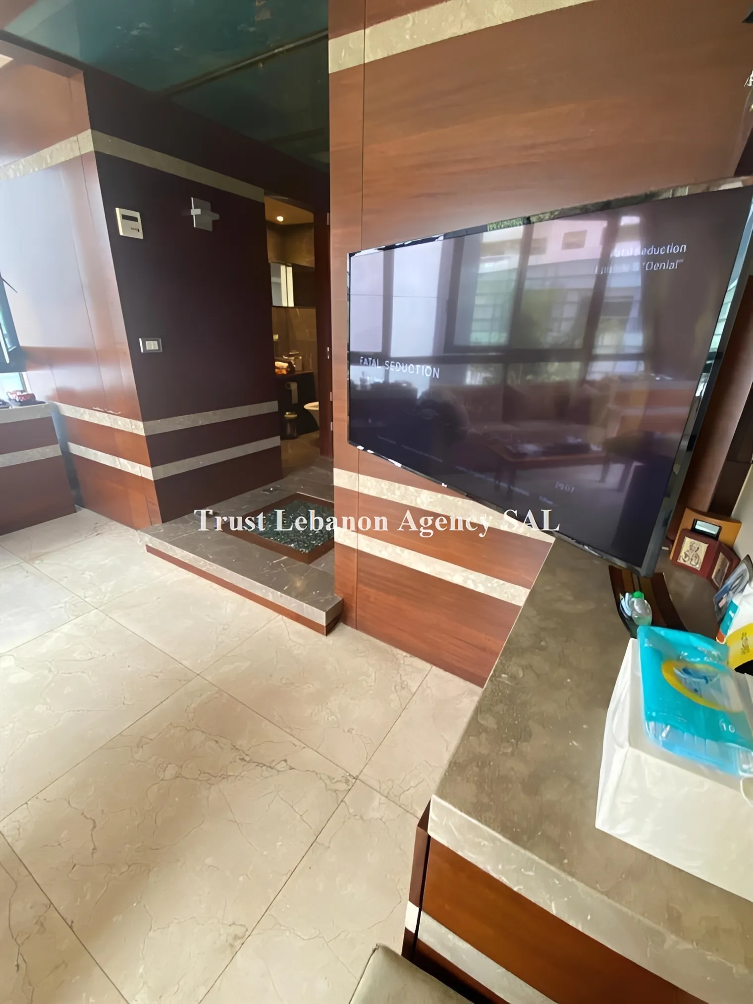 Office for sale in Metn, Zalka