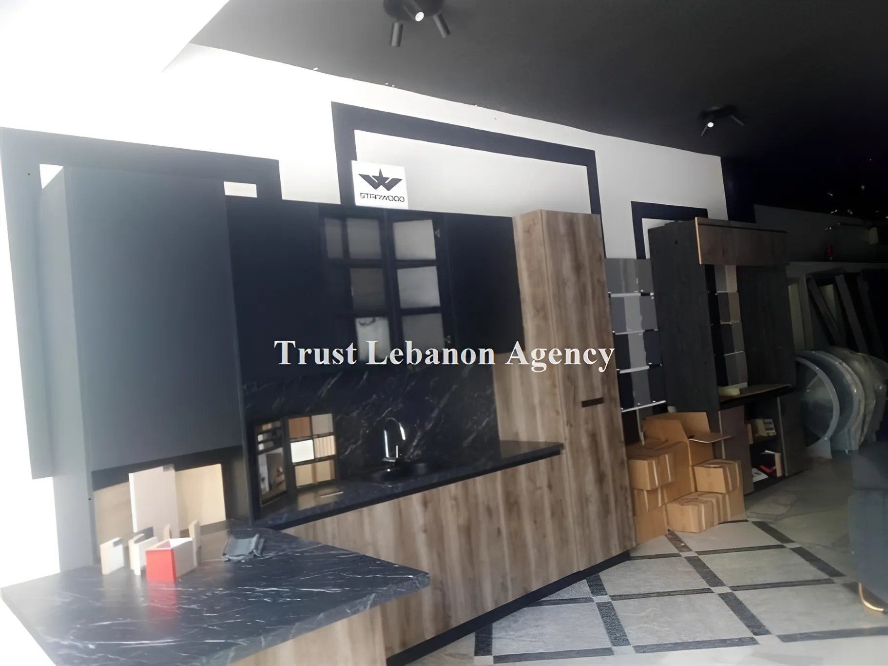 Commercial Property For Rent in Beirut, Jnah