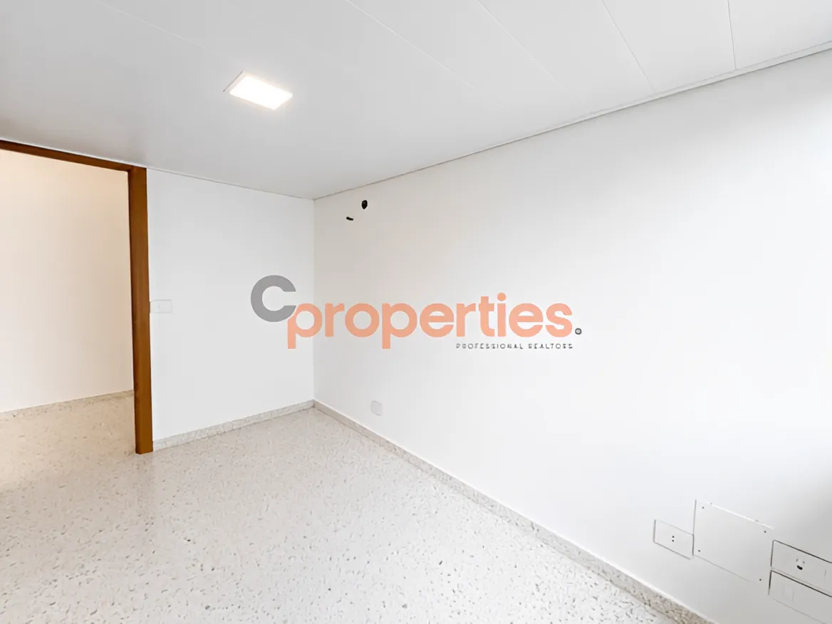 Office for Rent in Jdeideh