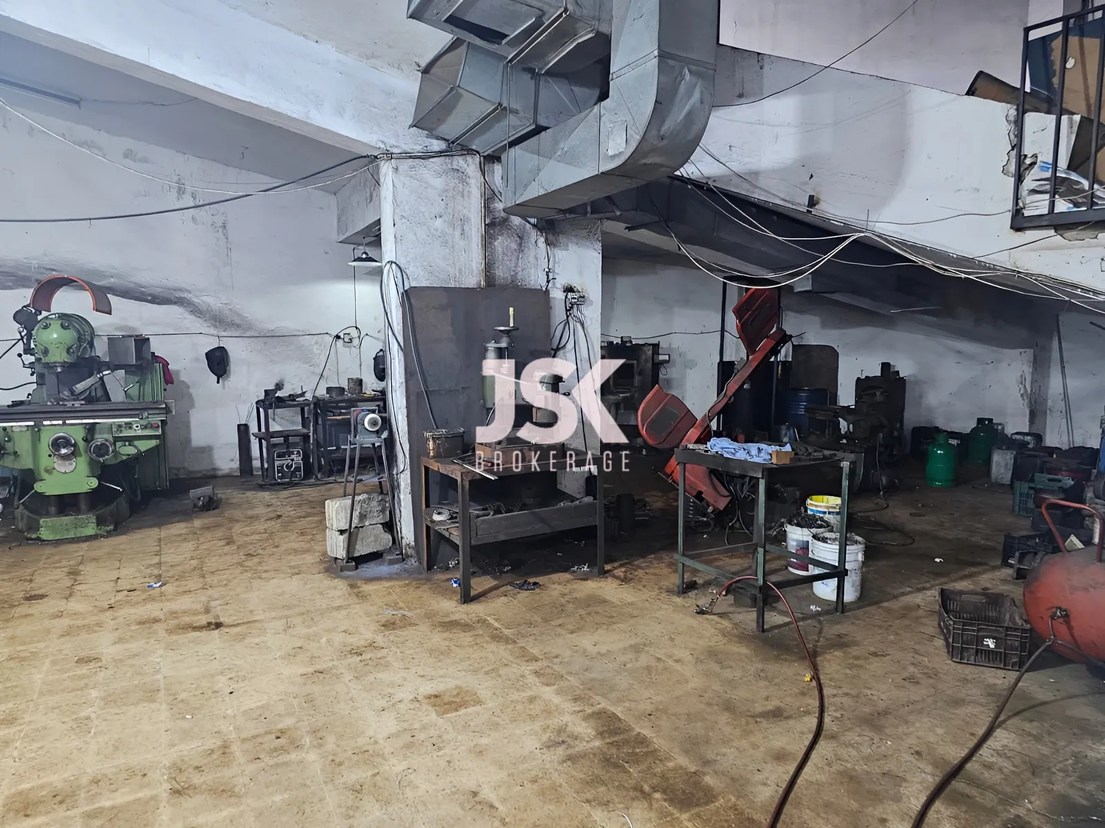 Warehouse for Sale in Fanar