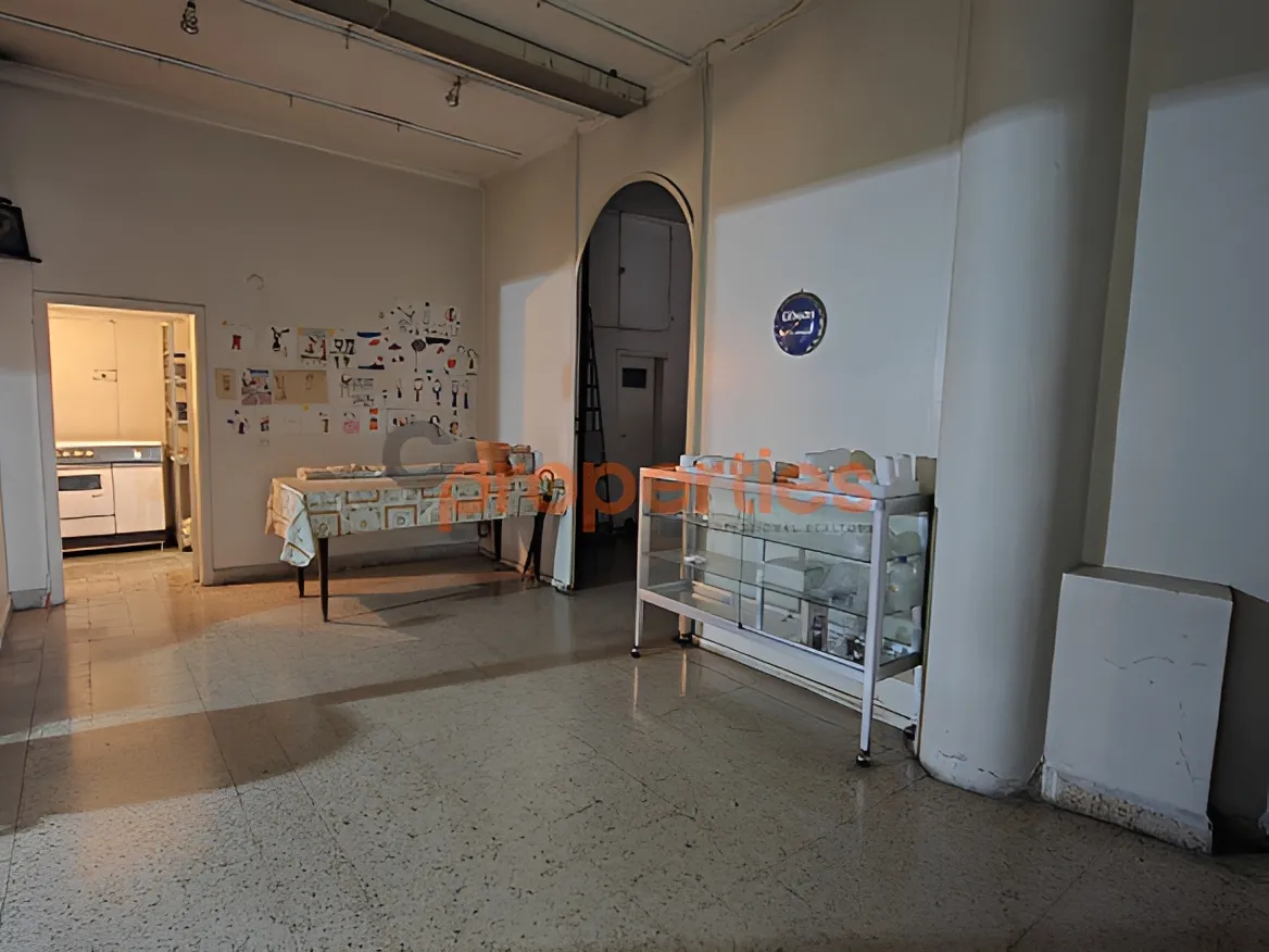 Shop for Sale in Forn El Chebbak