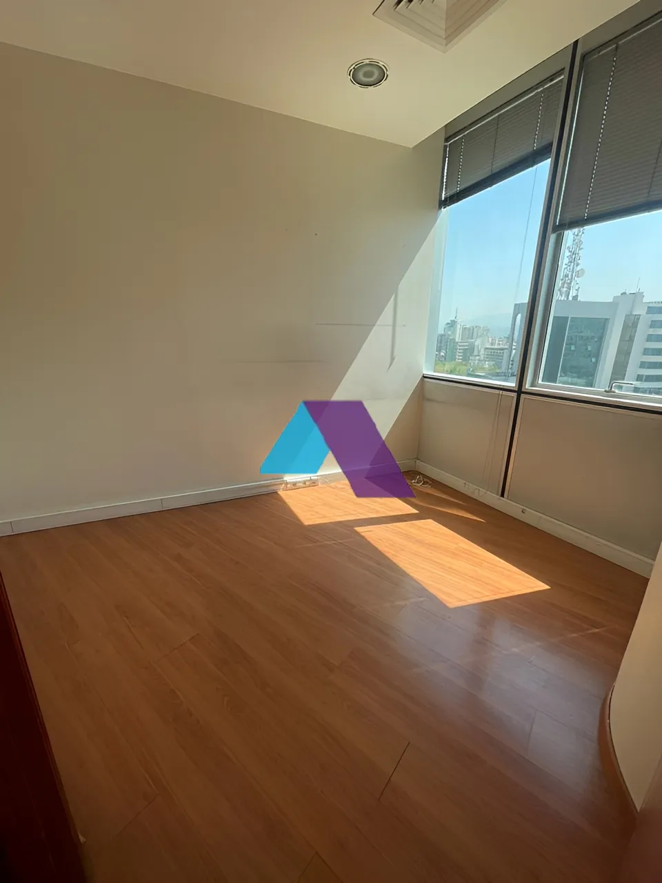 Office for rent in Sin El Fil