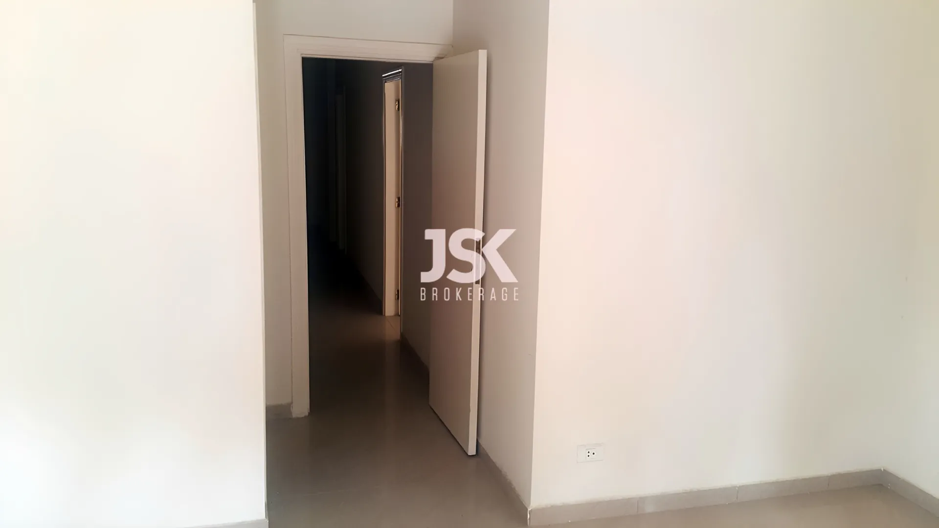 Apartment for Sale in Zouk Mosbeh - 3 bed, 3 bath