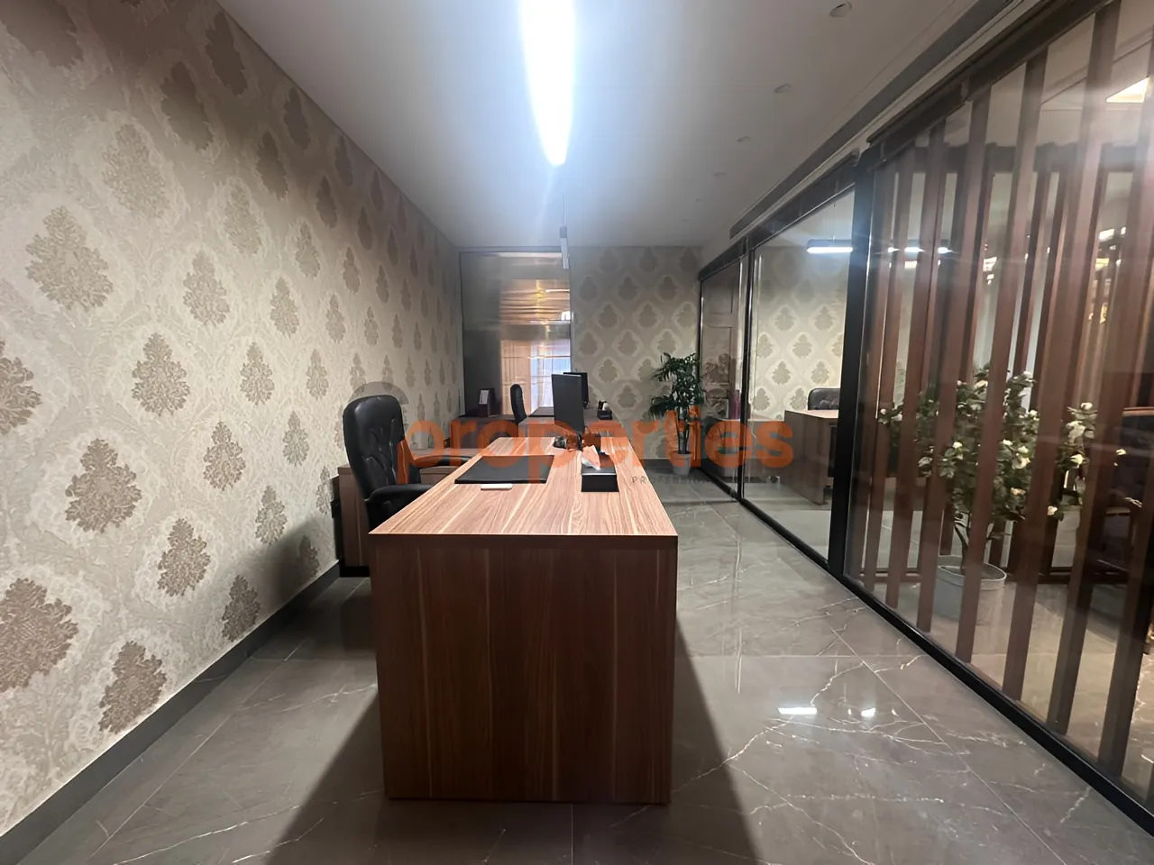 Office for Rent in Jnah