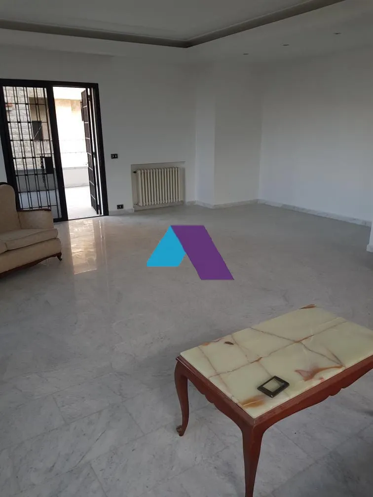 Villa for Sale in Jeita - 4 bed, 2 bath