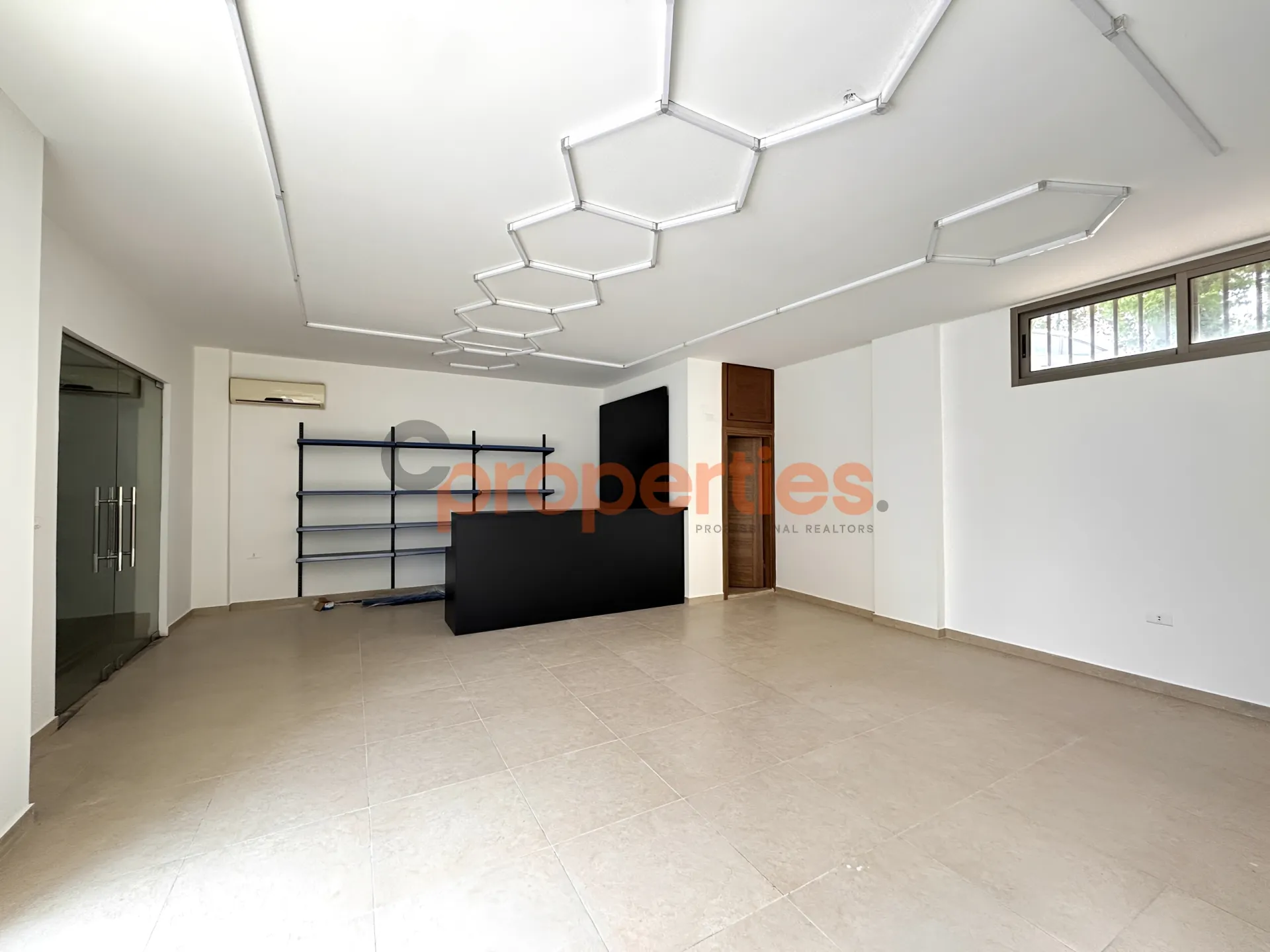 Shop for Rent in Jdayel