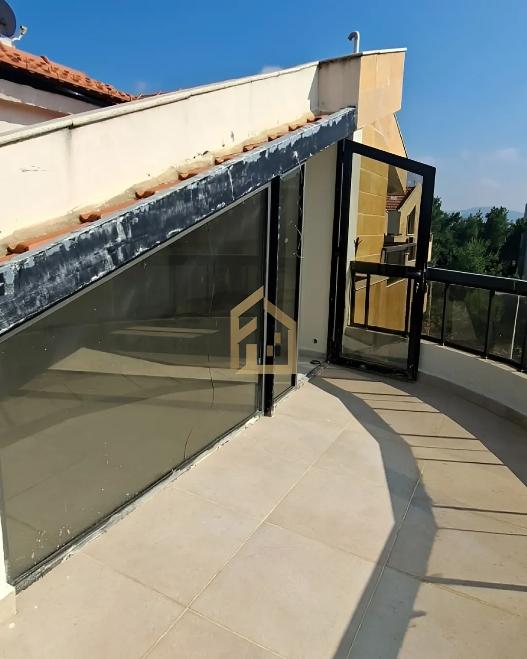 Duplex for sale in Rabweh, Bayrut, Lebanon