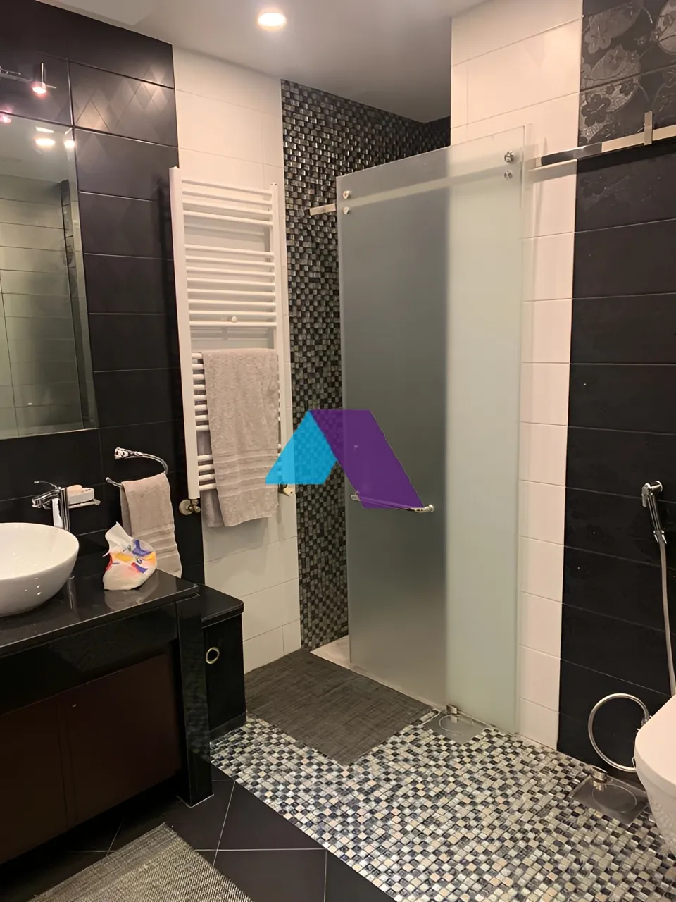 Apartment for Sale in Saifi Village