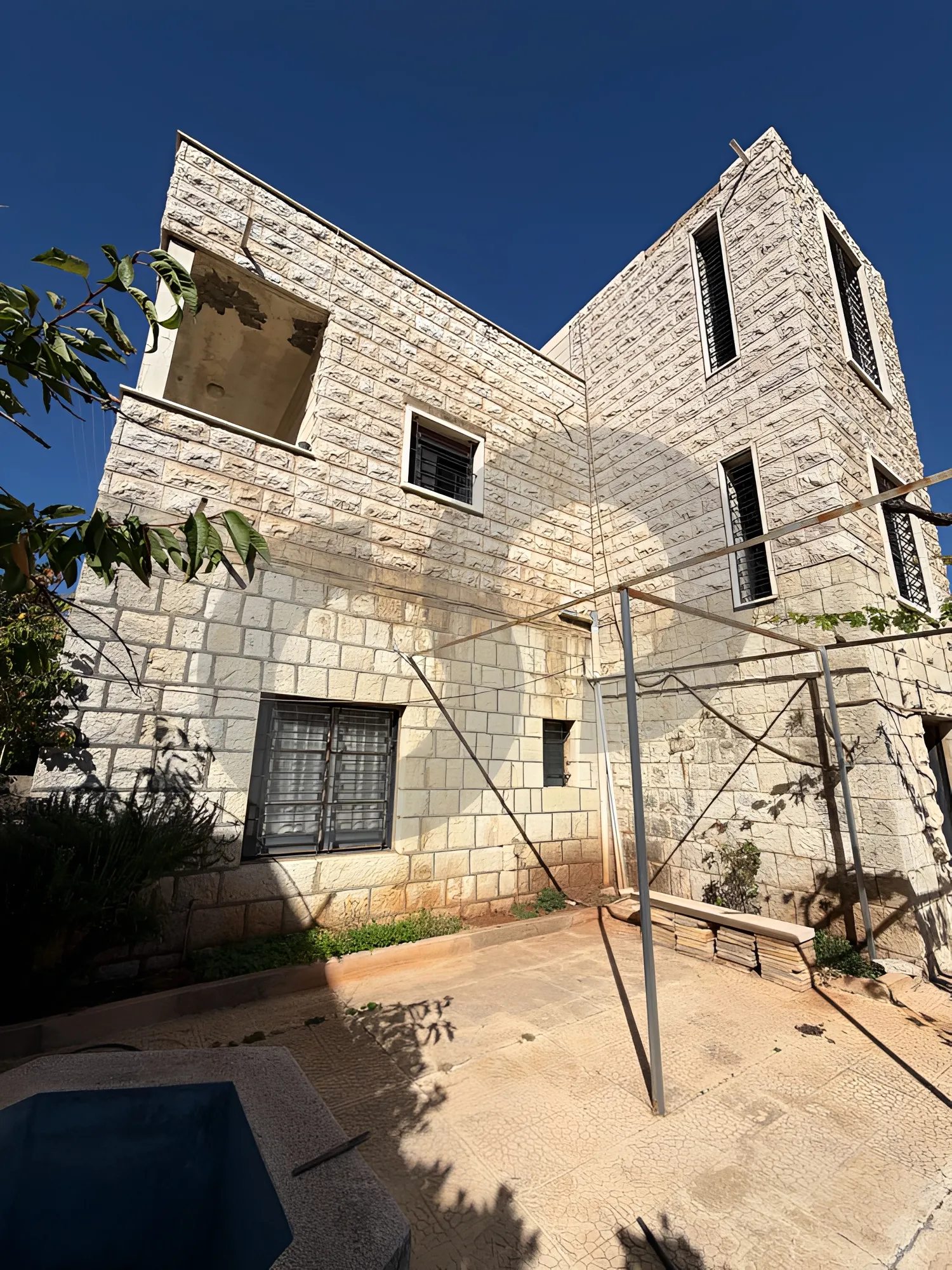 Building for Sale in Bhamdoun