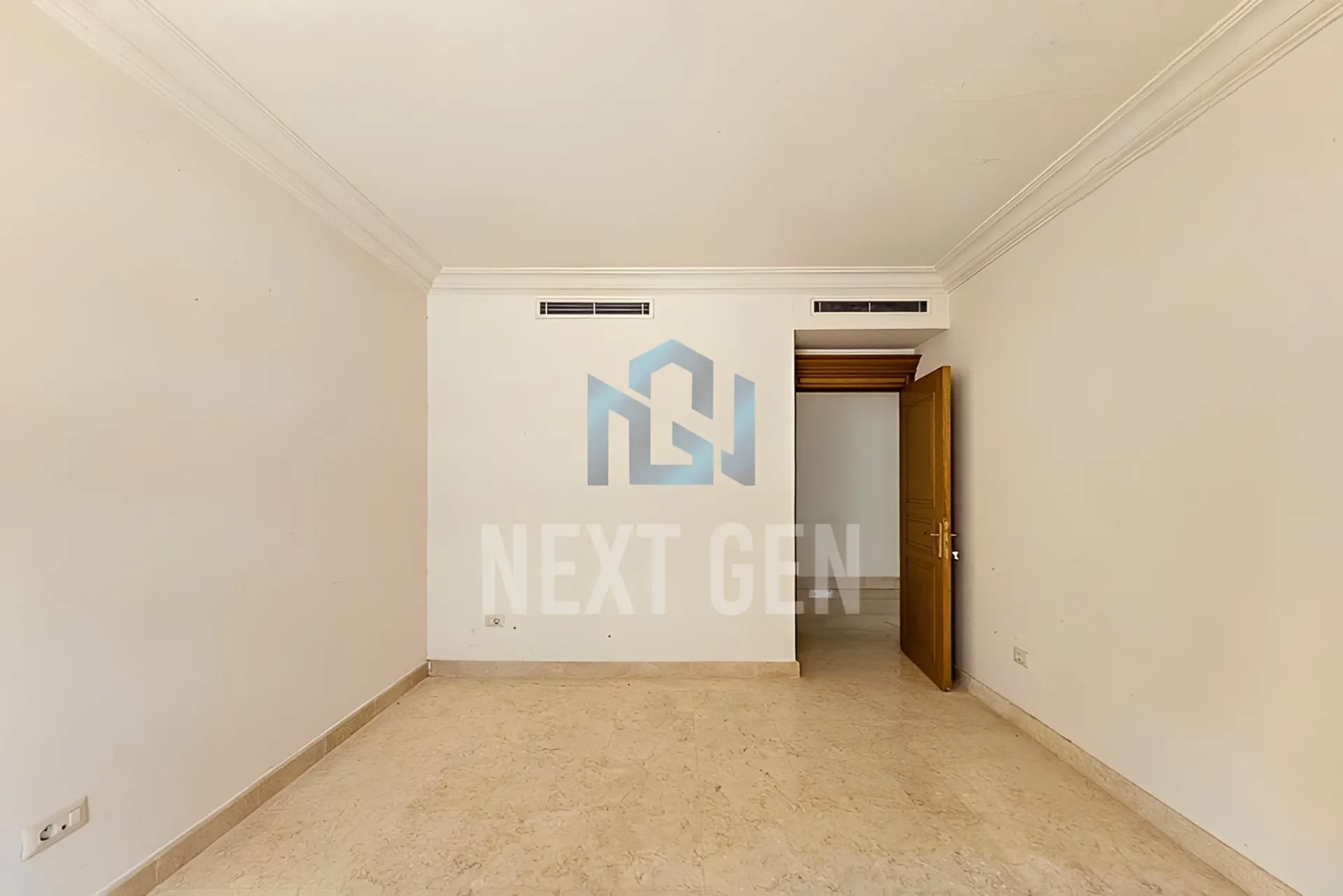 Apartment for rent in Ain Al Mraiseh, Beirut, Lebanon