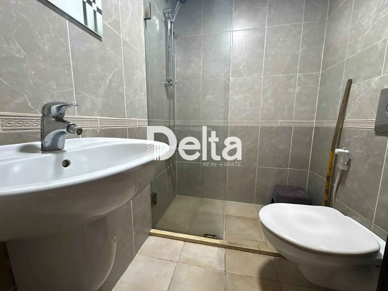 Apartment for rent in Kraytem, beirut, lebanon - 2 bed, 2 bath