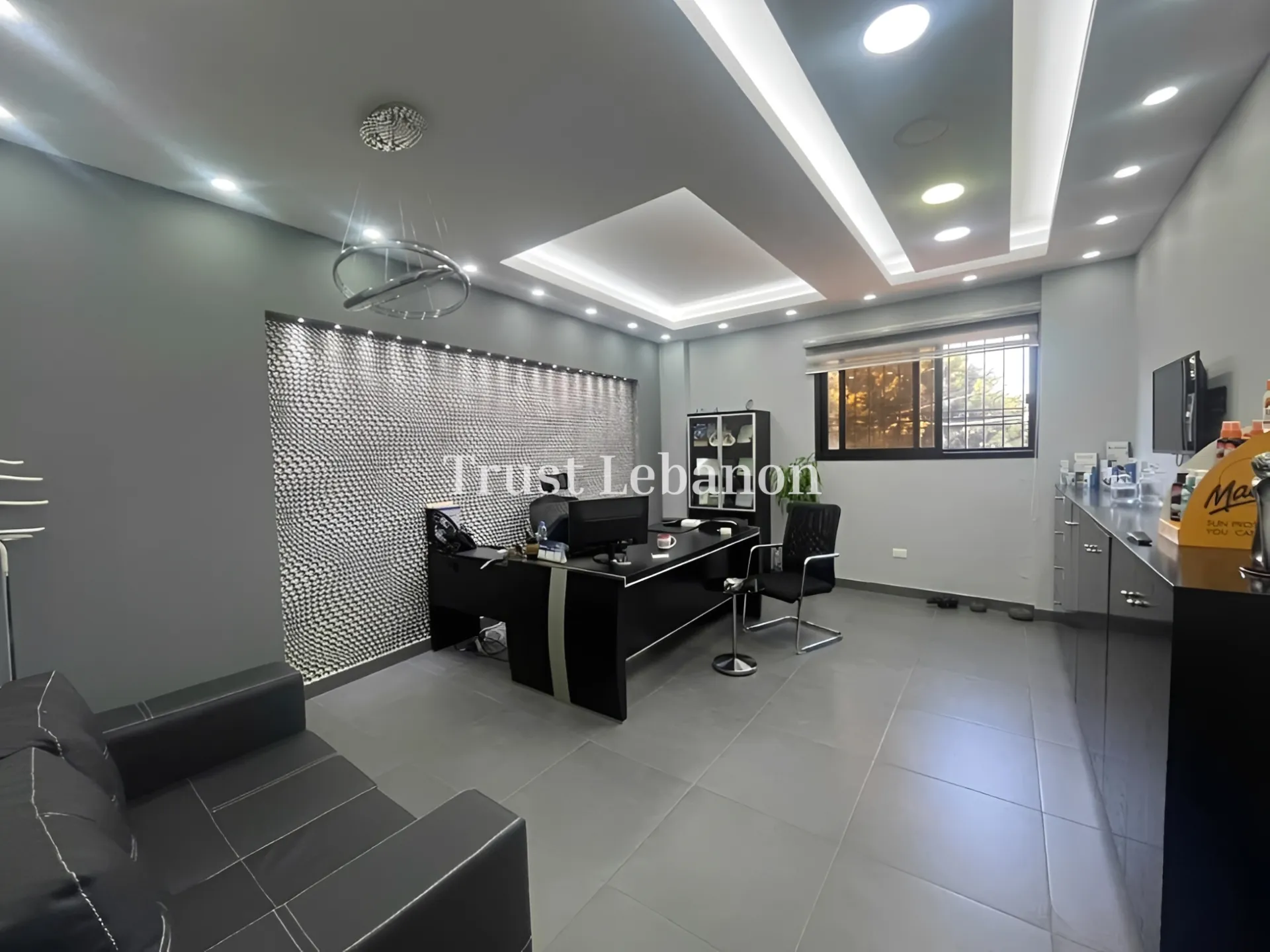 Warehouse for sale in Beit El Chaar