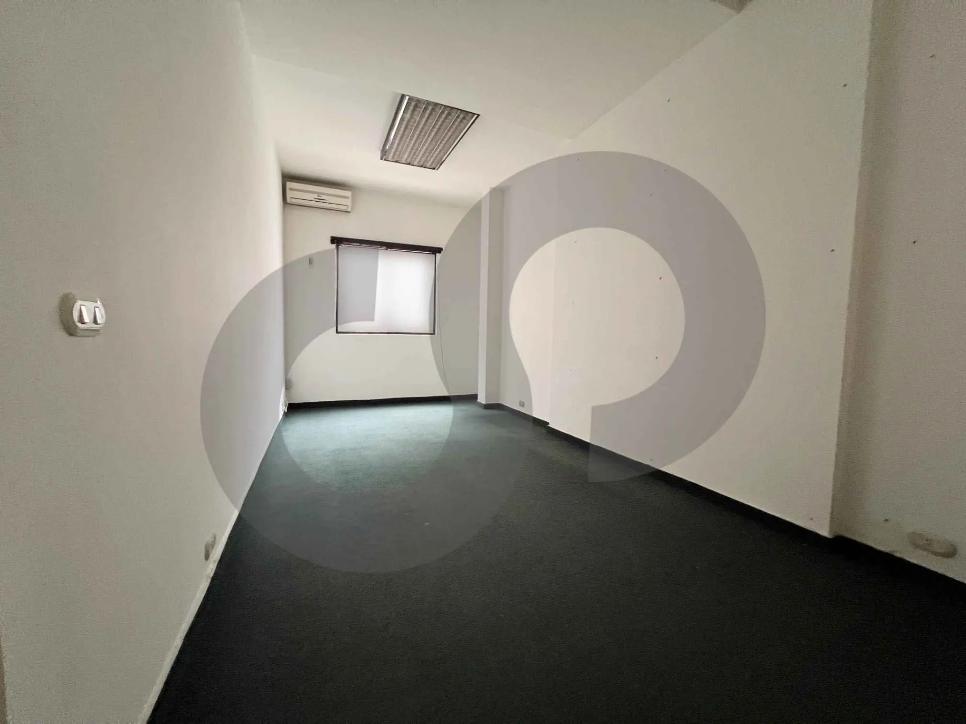 Office for rent in Jdeideh