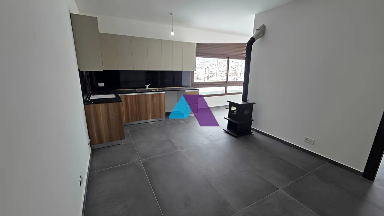 Chalet for sale in Laqlouq