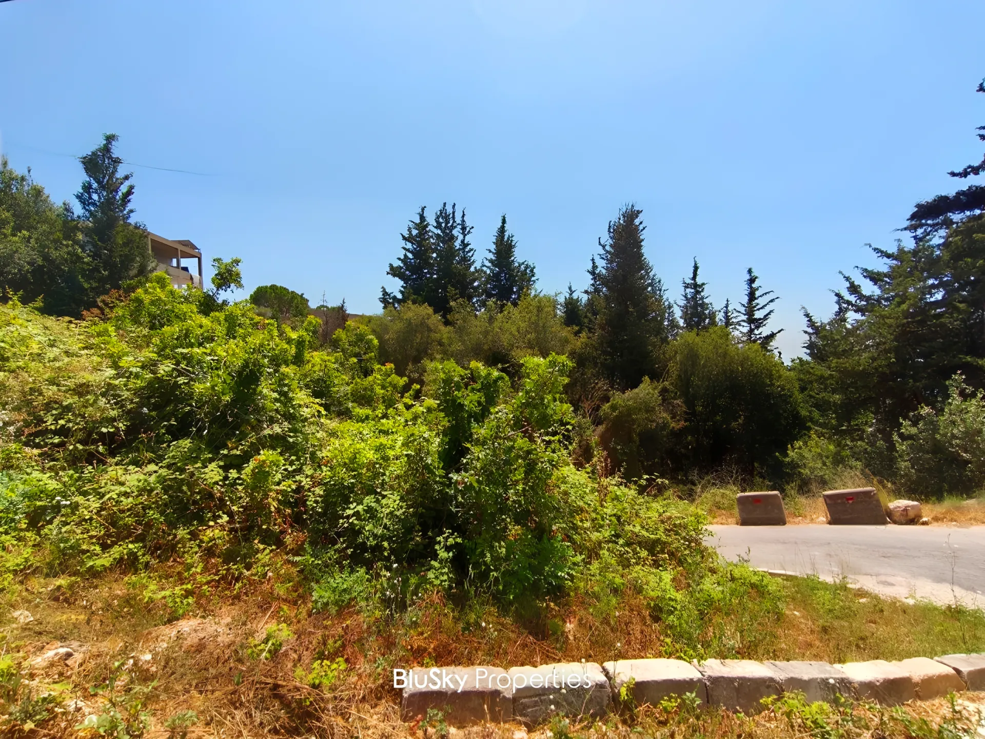 Land for Sale in Kfour
