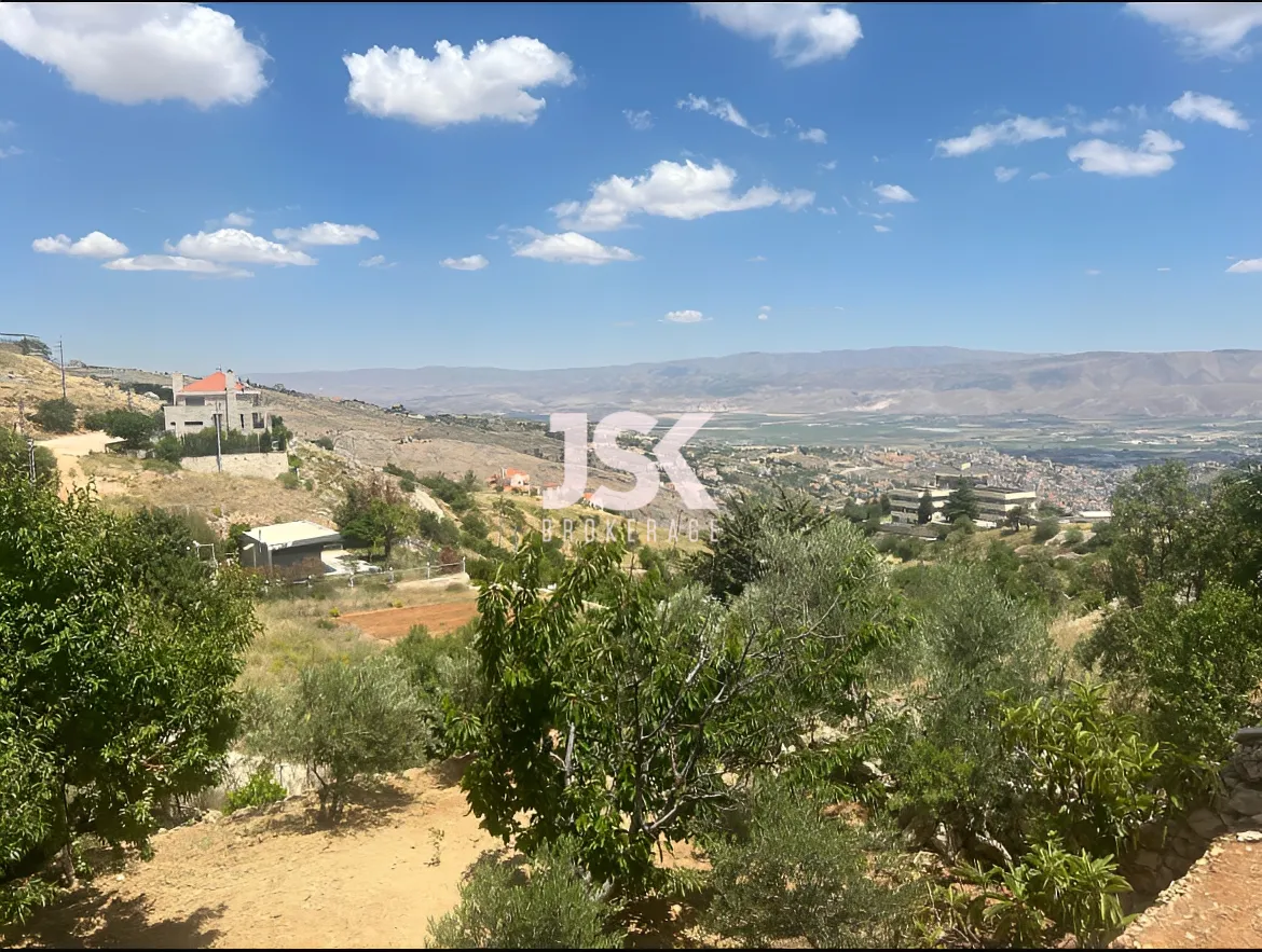 Land for Sale in Zahlé