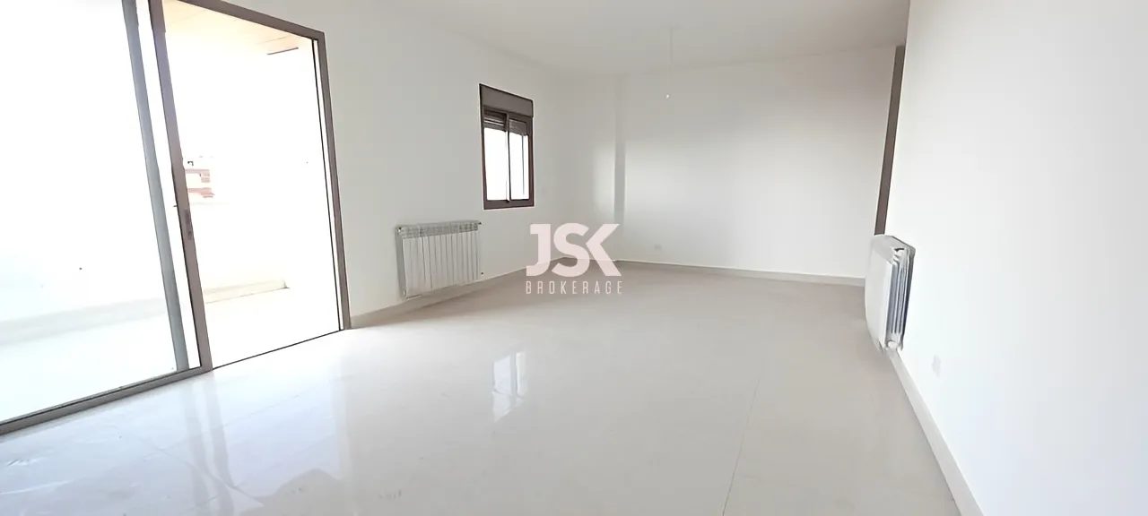 Apartment for Sale in Haret Sakher