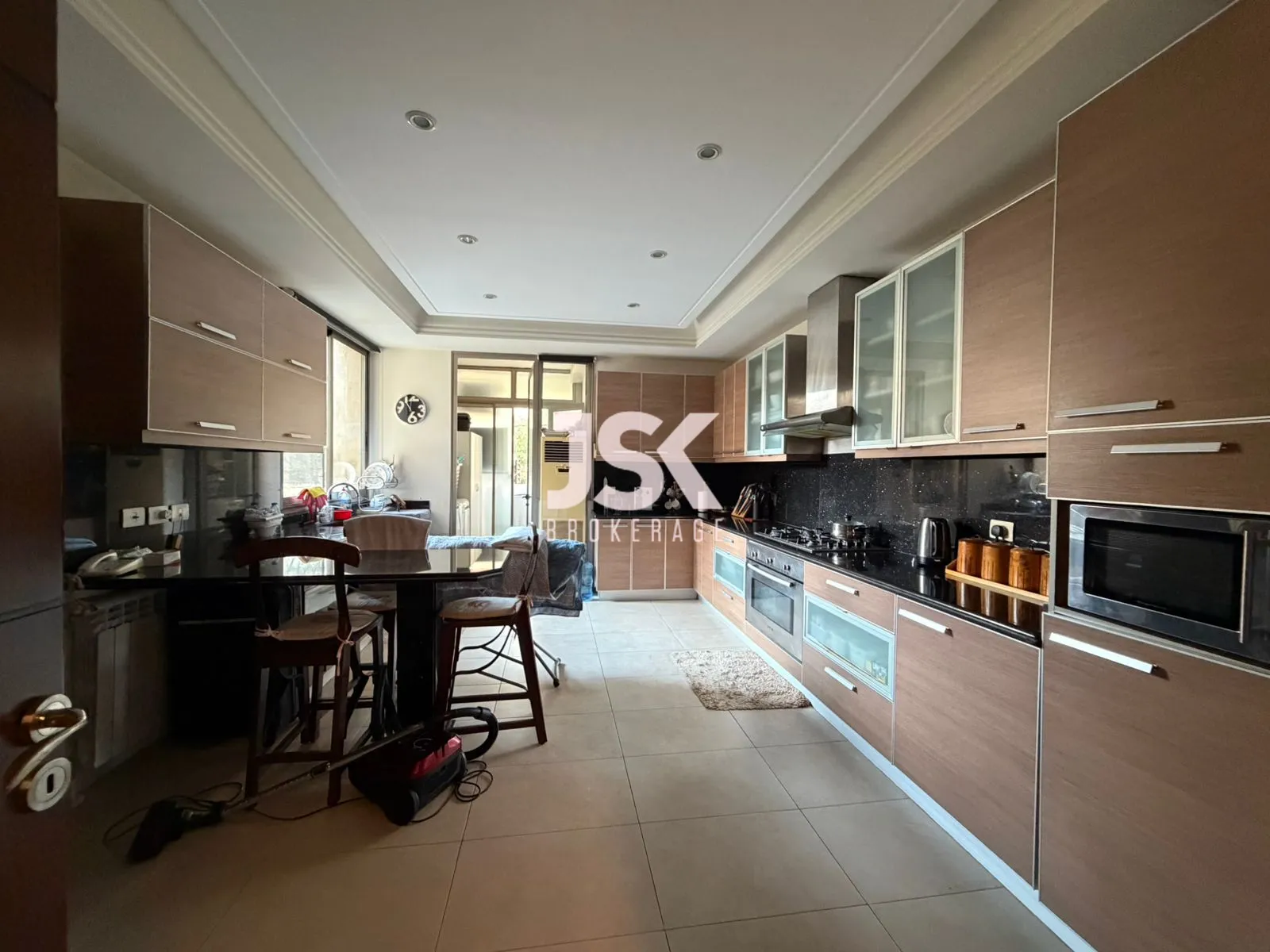Apartment for Sale in Ain Al Tineh
