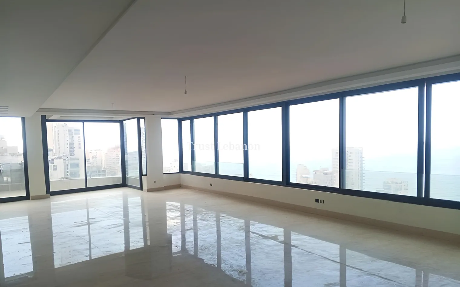 Apartment for rent in Hamra, Beirut, Lebanon - 3 bed, 5 bath