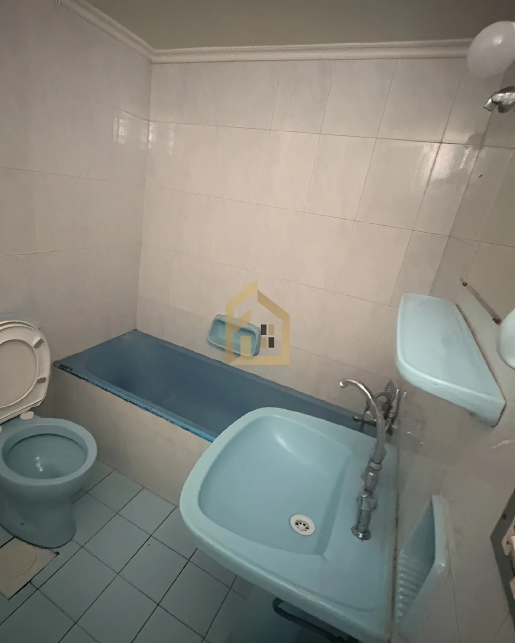 Studio for rent in Raoucheh, Beirut, Lebanon - 1 bed, 1 bath