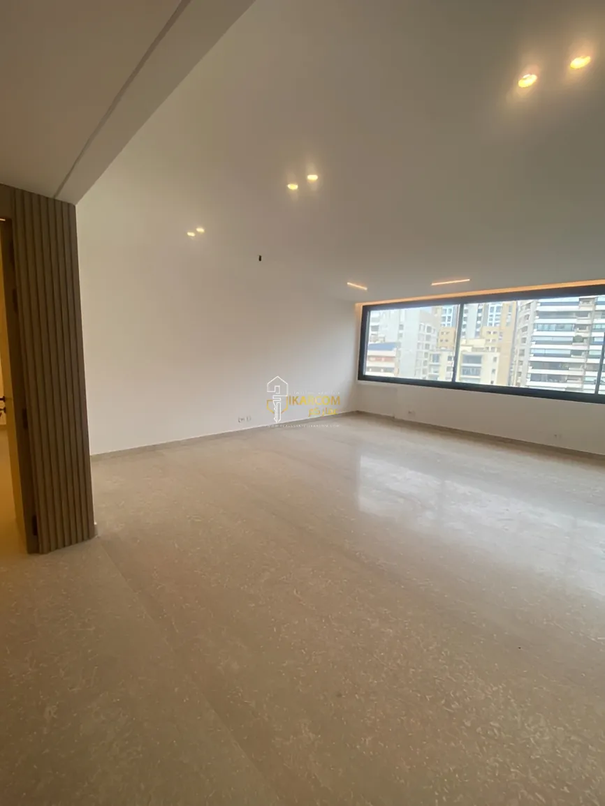 Apartment for sale in Ramlet El Baida, Bayrut, Lebanon