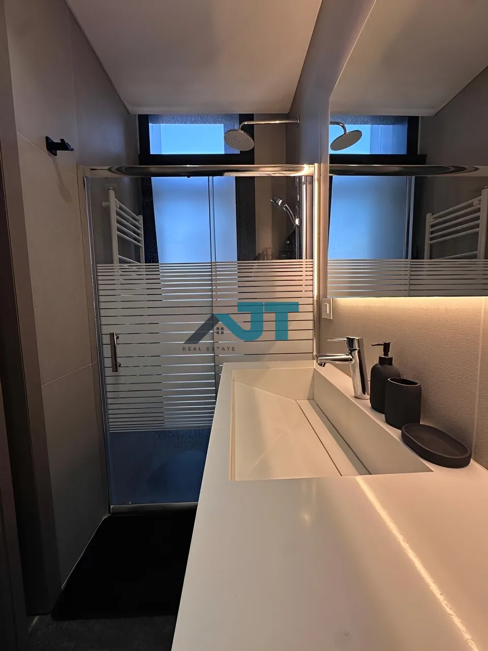 Apartment for rent in Saifi village, beirut, lebanon - 1 bed, 1.5 bath