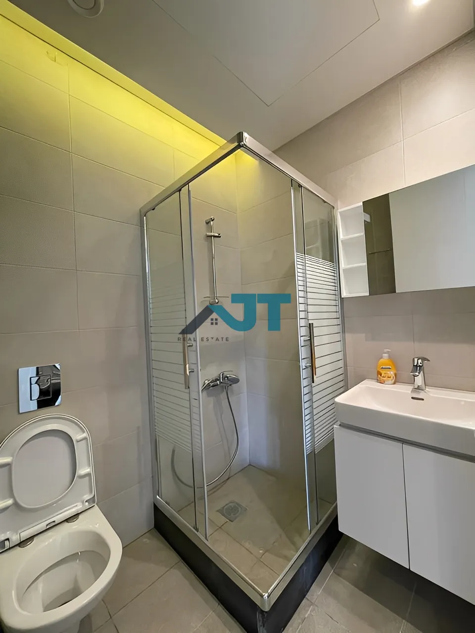 Apartment for Sale in Achrafieh - 2 bed, 2 bath