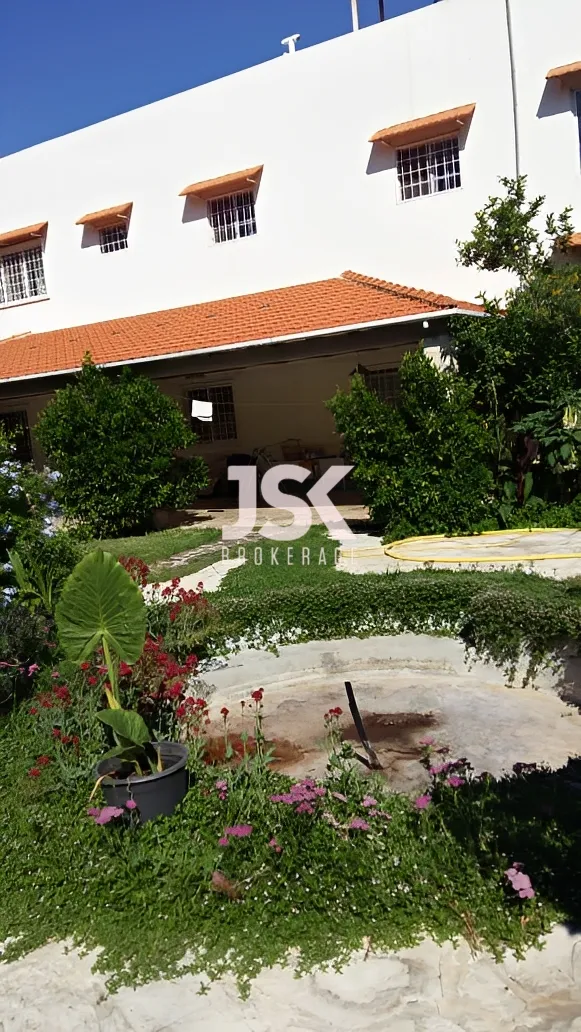 Villa for Sale in Yahchouch, Lebanon - 3 bed, 3 bath