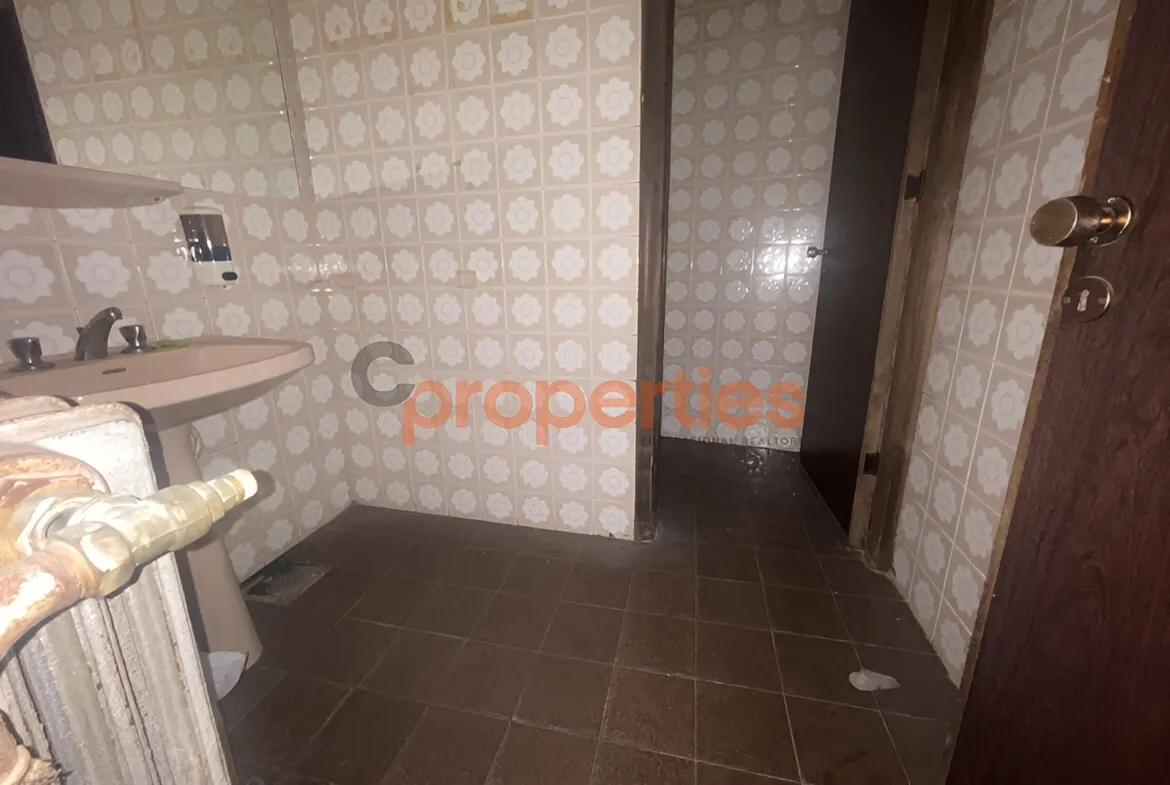 Restaurant for Rent in Rayfoun