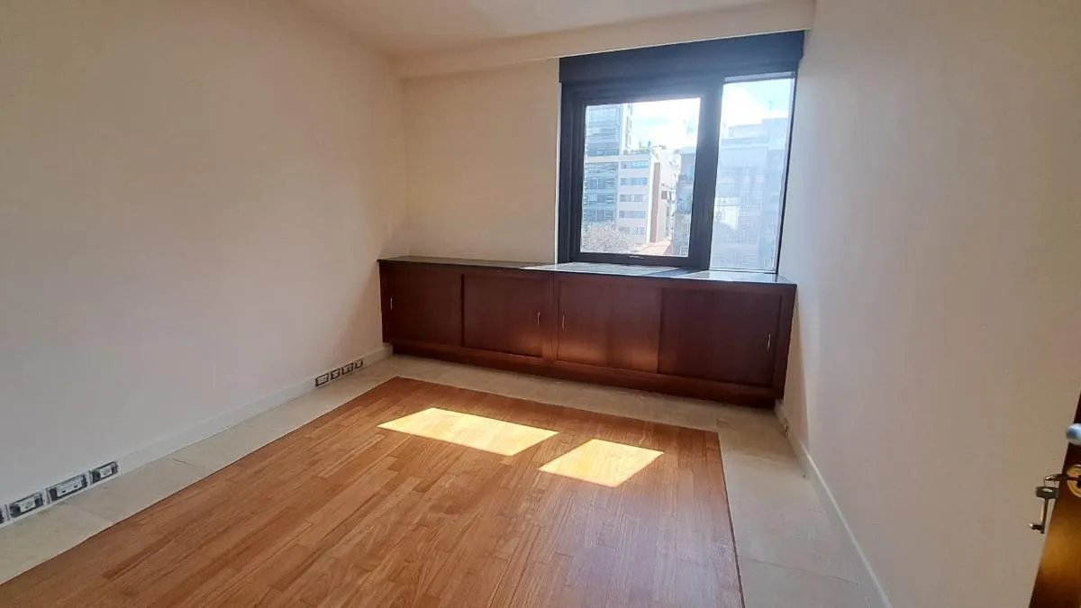 Office for Sale in Achrafieh