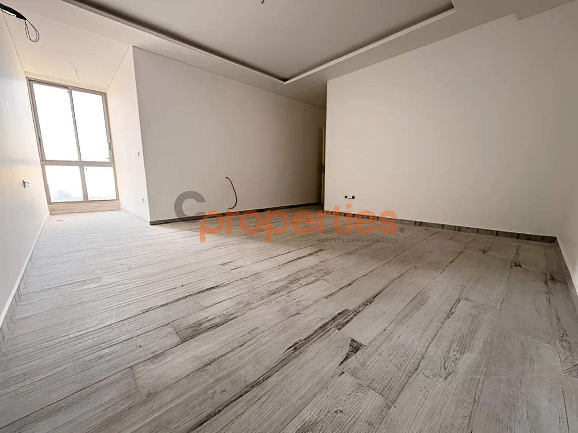 Apartment for Rent in Louaizeh