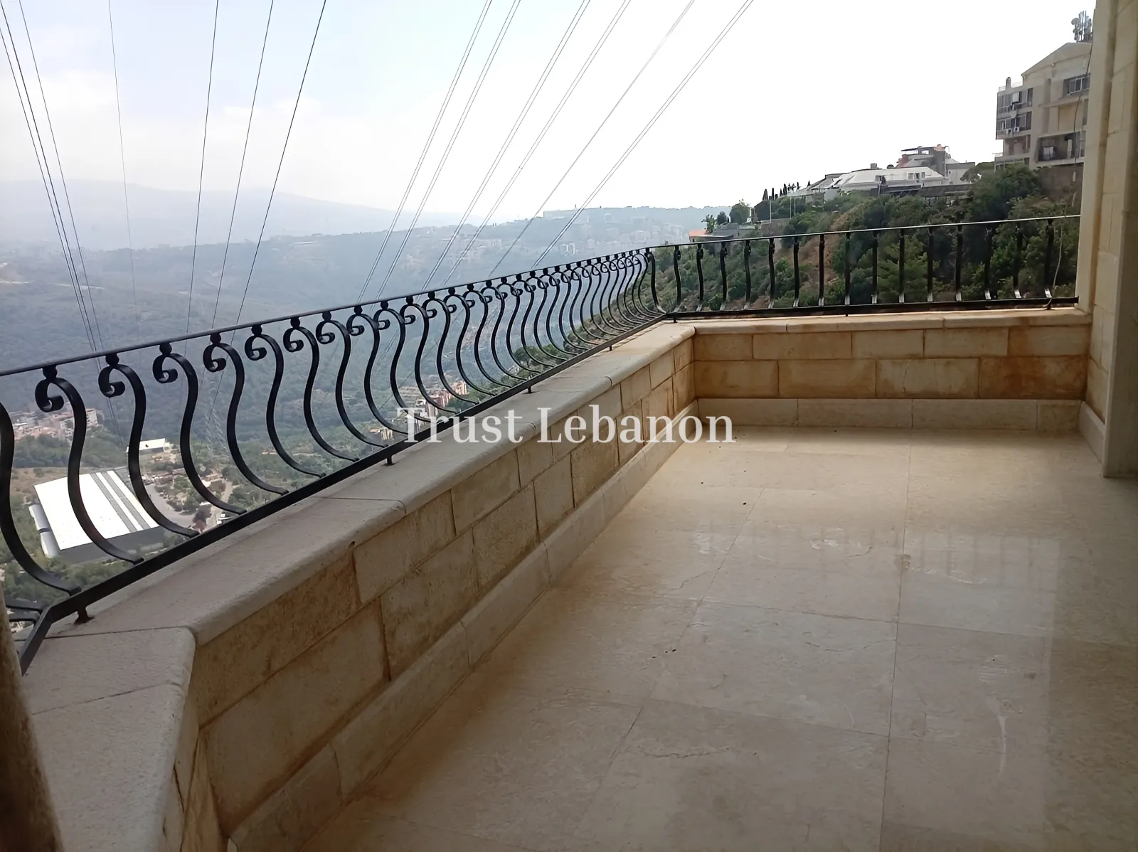 Apartment for rent in Monteverde Main Street، Lebanon