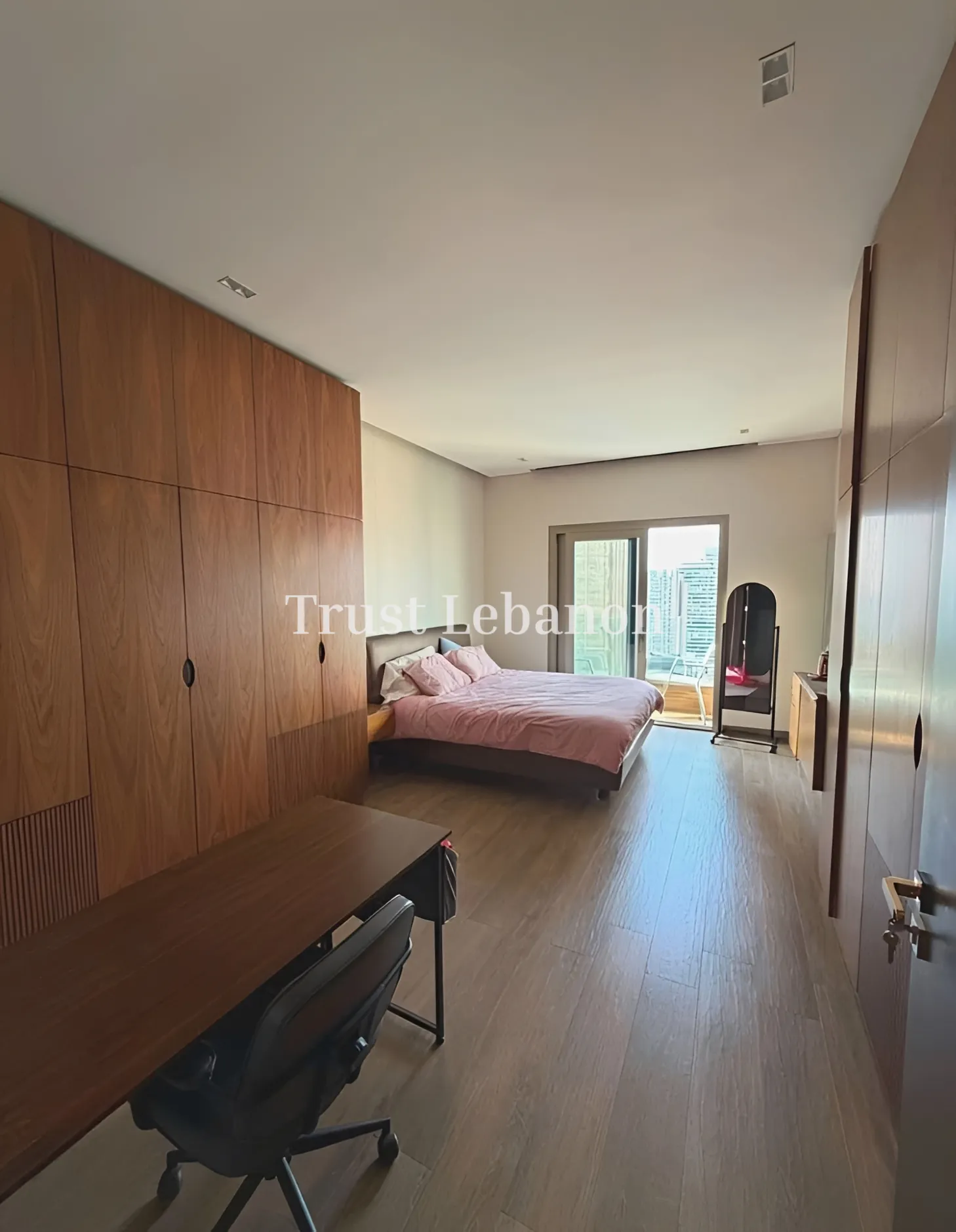 Apartment for rent in Spears, Bayrut, Lebanon