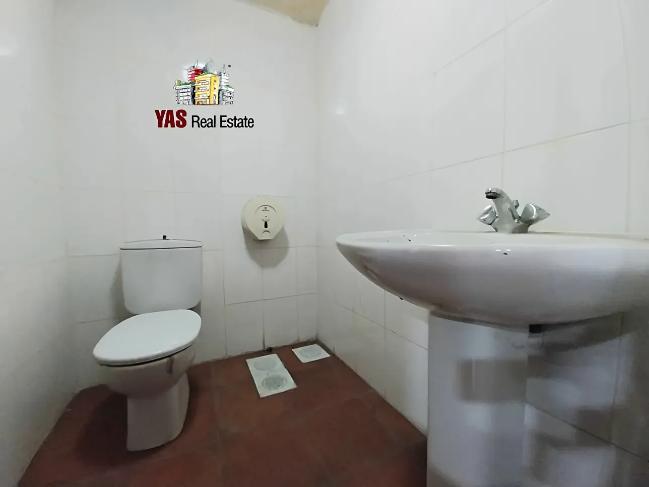 Restaurant for rent in Ghazir