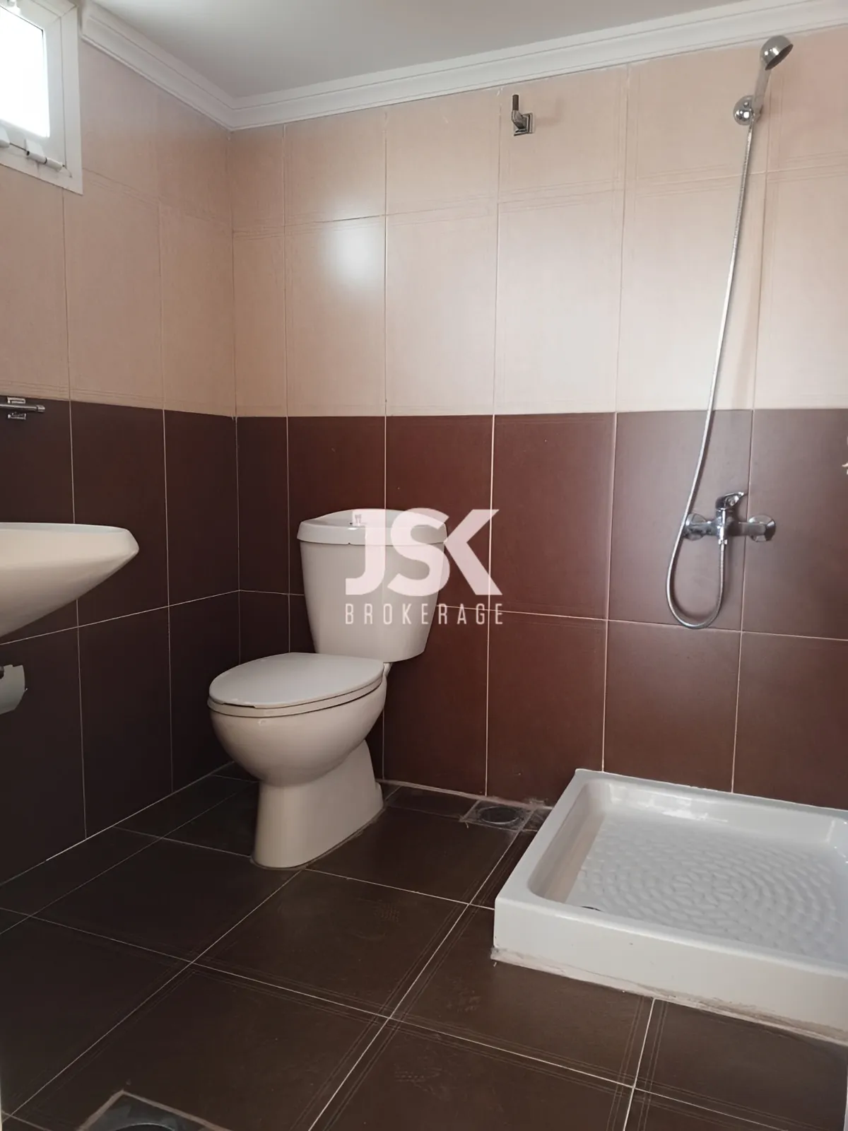 Apartment for Sale in Halat