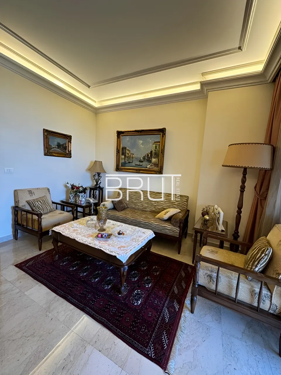 Apartment for Sale in Haret Sakher