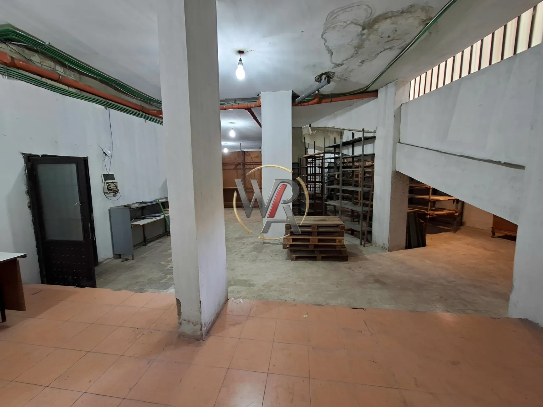 Warehouse for rent in Dekwaneh