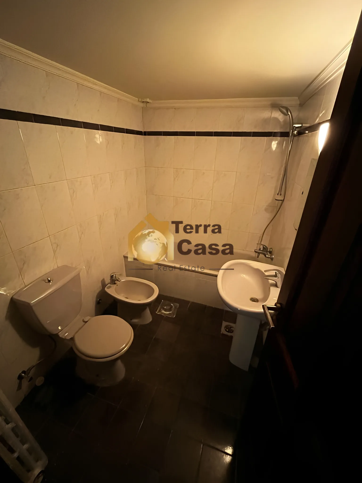 Apartment for Sale in Ain el Ghossein