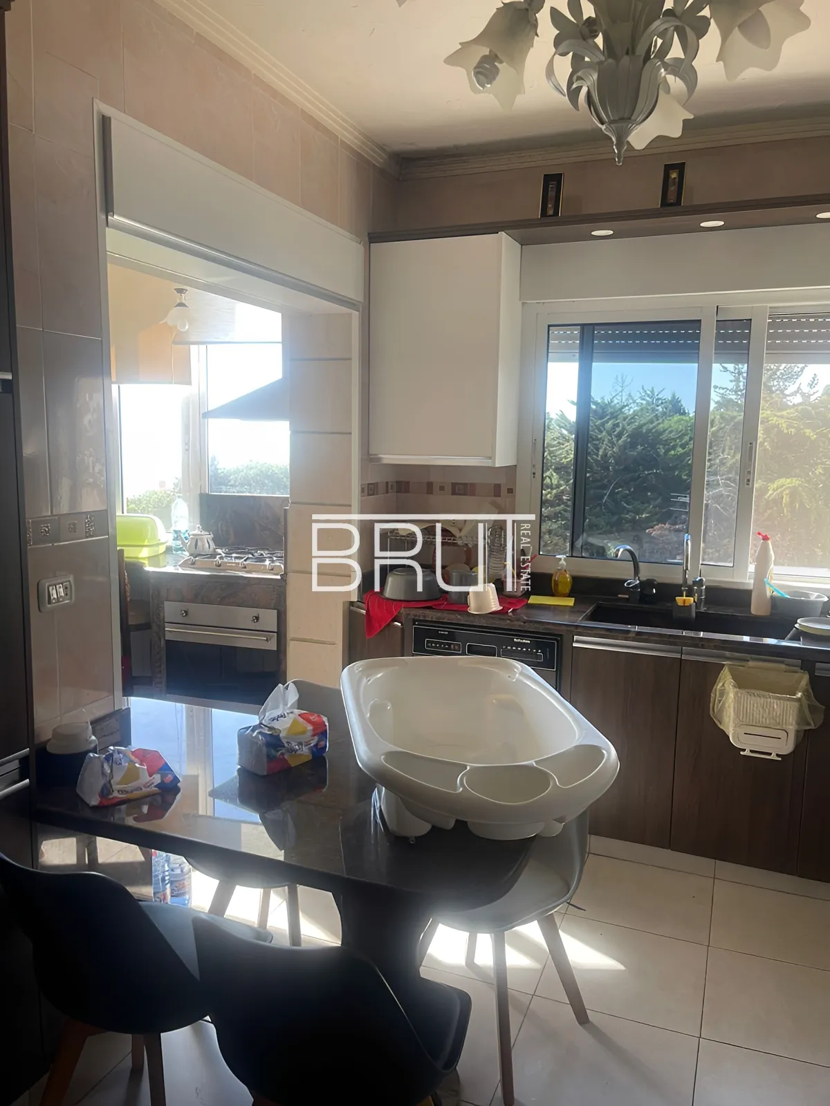 Apartment for Sale in Ballouneh