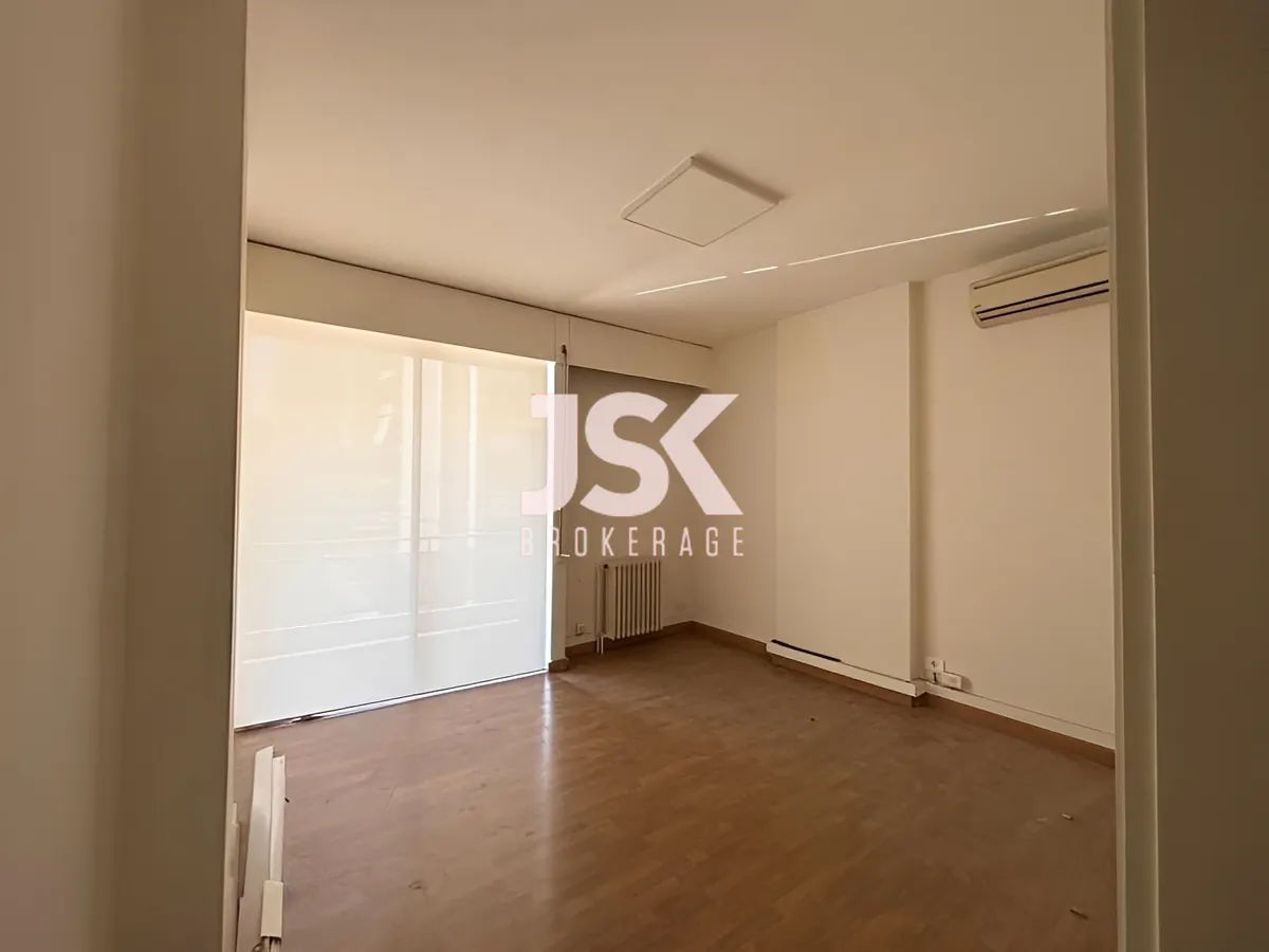 Office for Sale in Badaro