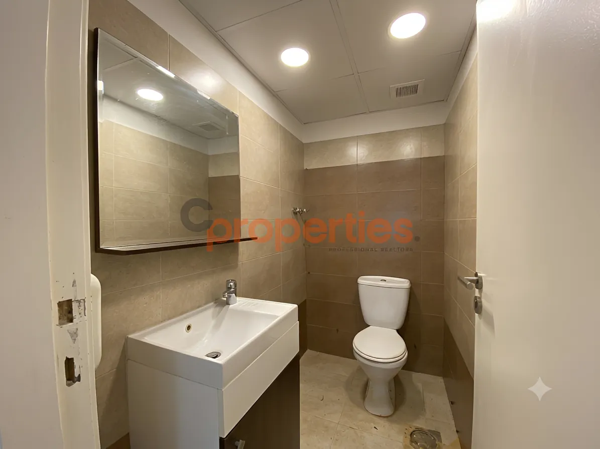 Shop for Rent in Kfar Hbab