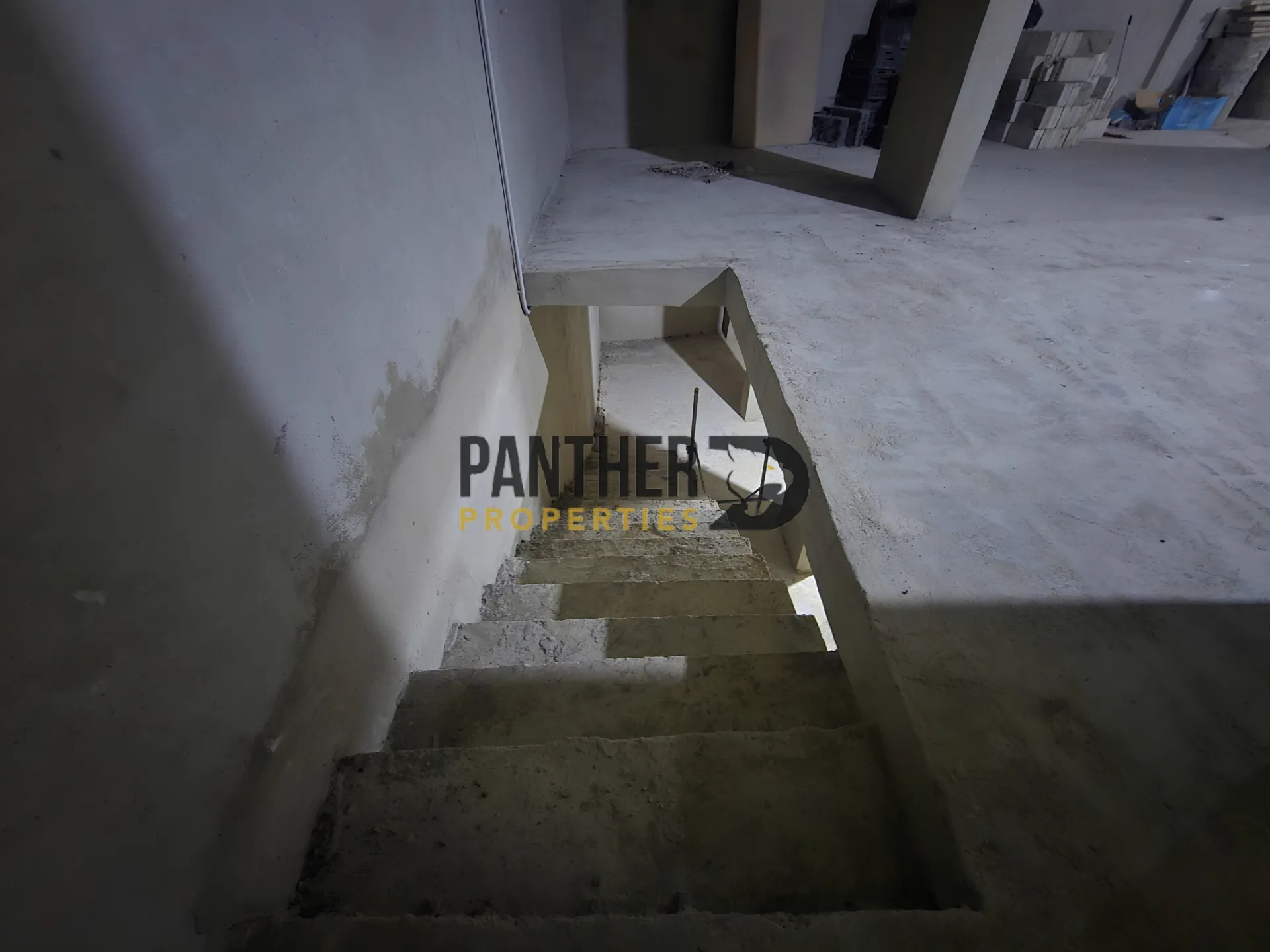 Warehouse for sale in Louaizeh, lebanon