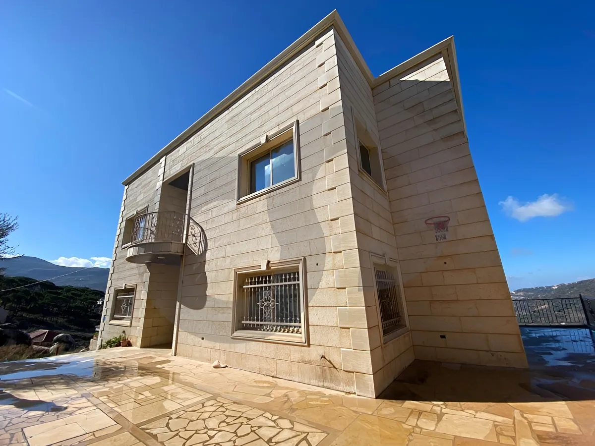 Villa for Sale in Hammana - 6 bed, 7 bath