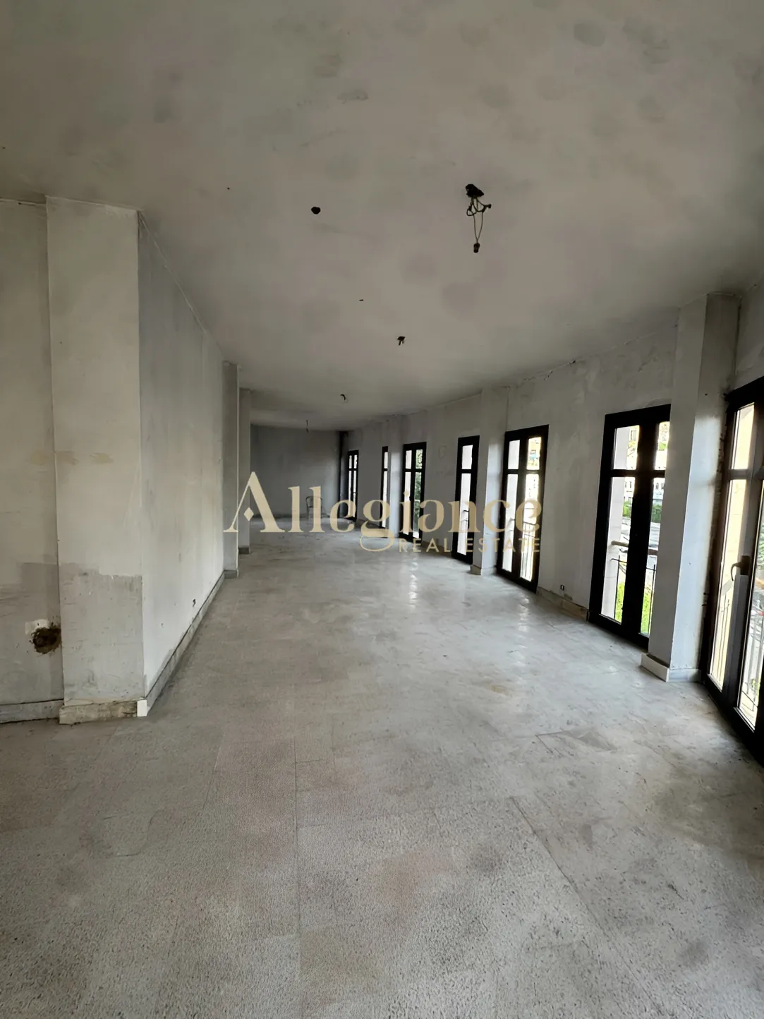 Office for rent in Jounieh