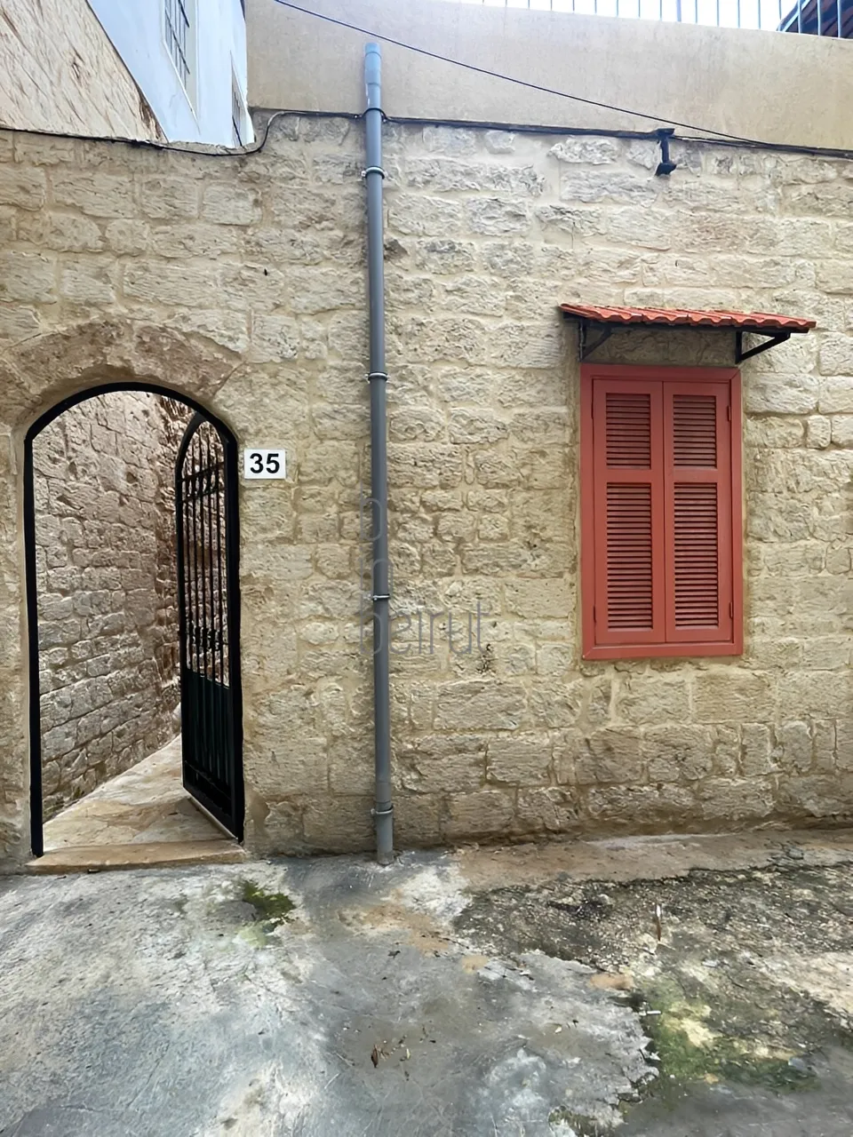 Commercial Space For Rent in Mar Mikhael, Rmeil