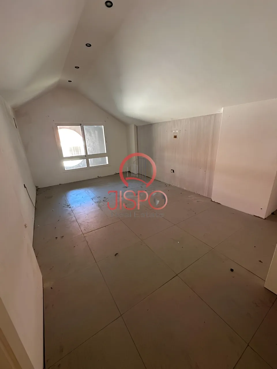 Apartment for Rent in Edde