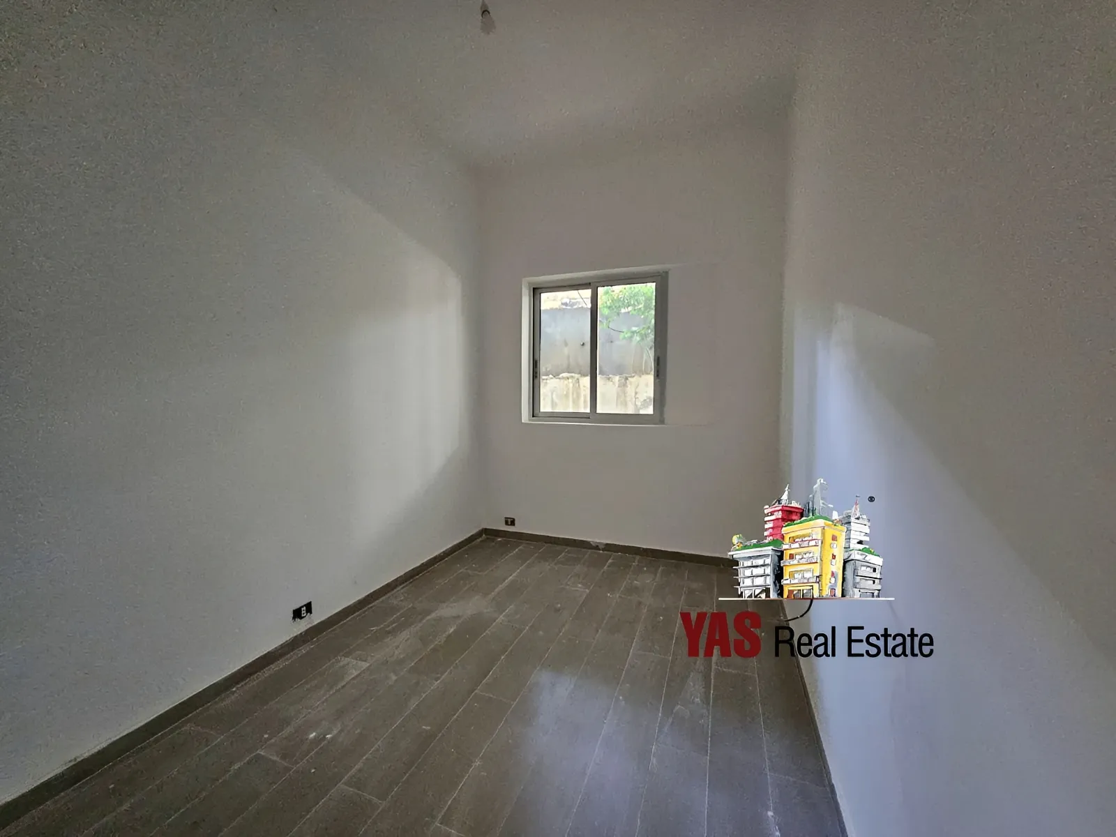 Apartment for Sale in Ballouneh