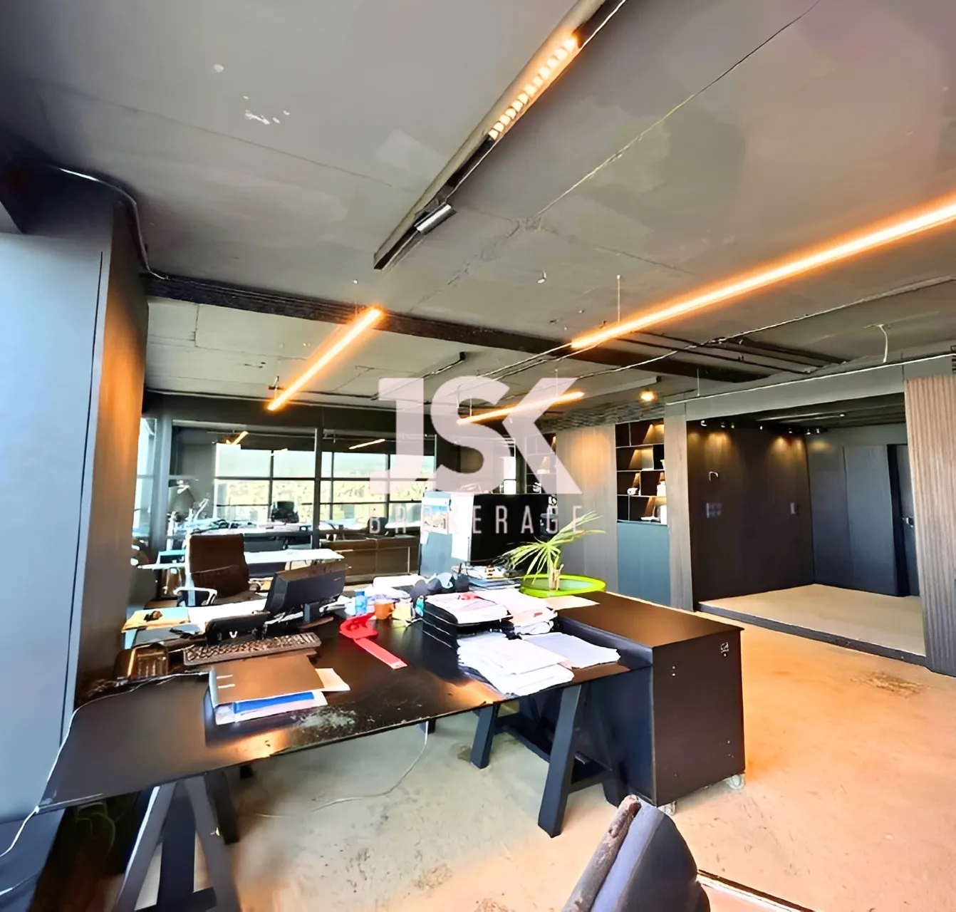 Office for sale in Sin El Fil